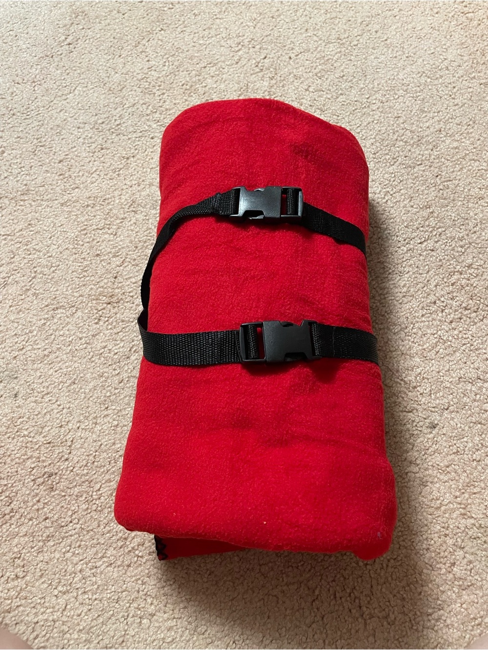 Red Fleece Throw Blanket( 57*47) lightweight